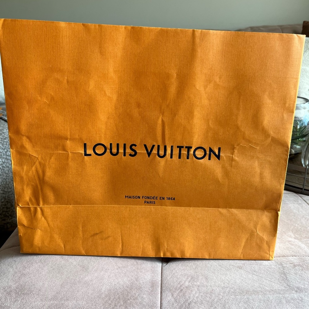 Louis Vuitton Shopping Bag